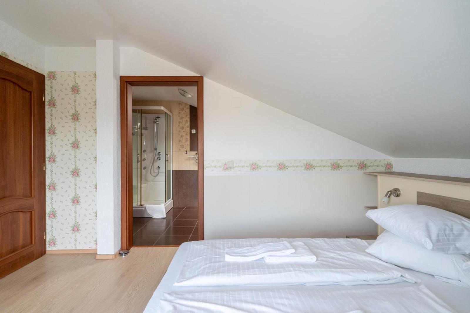 Farawayhomes Aparthotel Near Vienna Airport - Anytime Self Check-In Bruck an der Leitha Luaran gambar